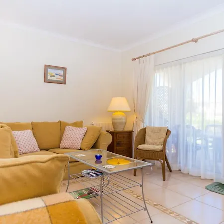 159d, 2 Bedroom On Gramacho Golf Course