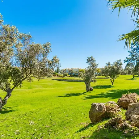 159d, 2 Bedroom On Gramacho Golf Course *