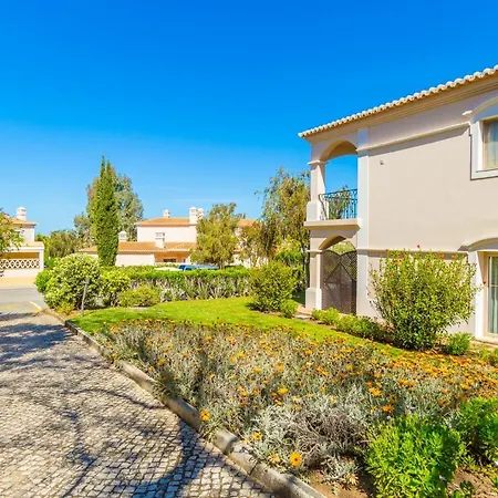 159d, 2 Bedroom On Gramacho Golf Course
